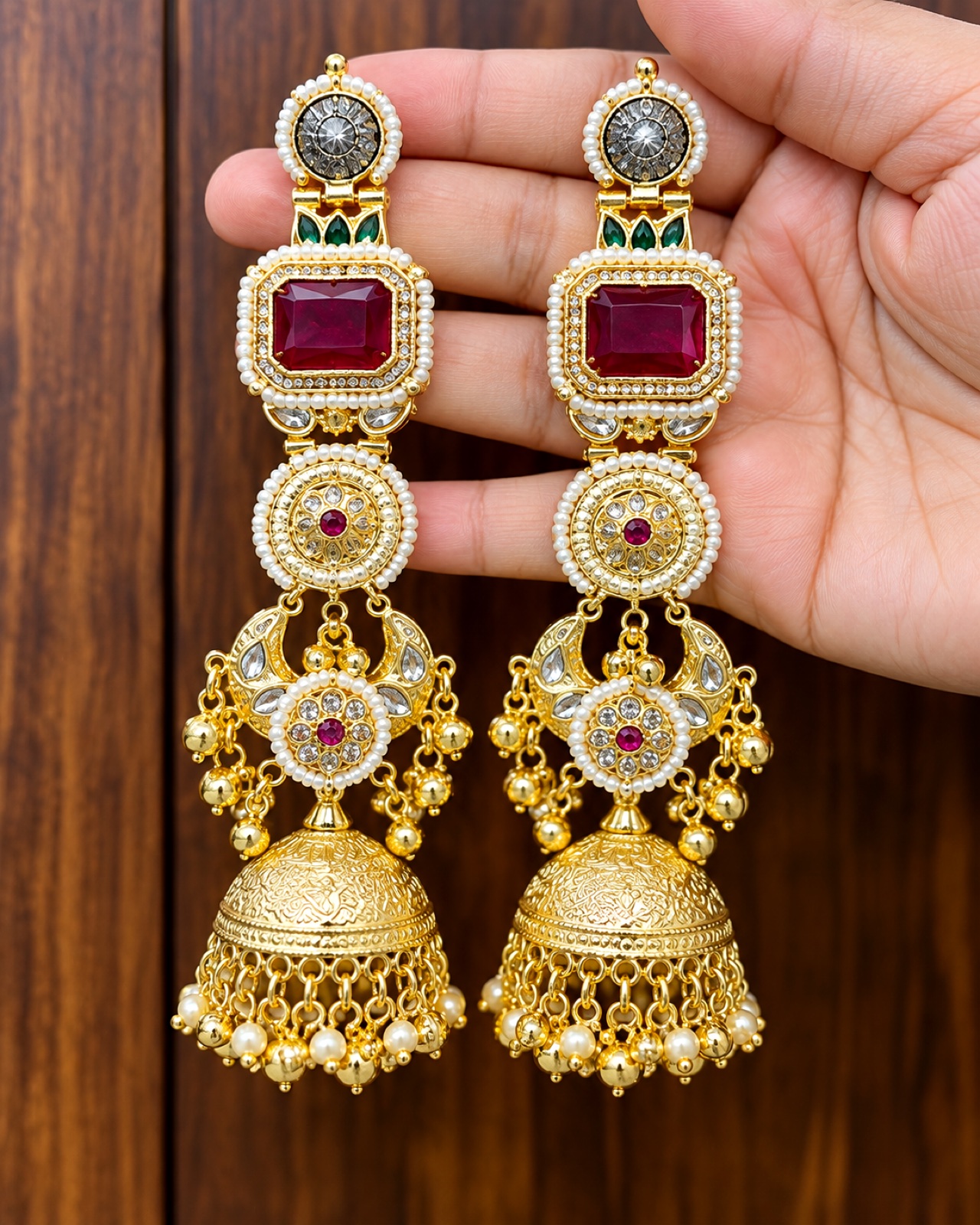 Pari earings